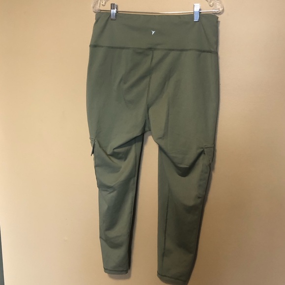 🌼3/$30 | EUC | Ladies Old Navy 3/4 Leggings - Picture 5 of 10